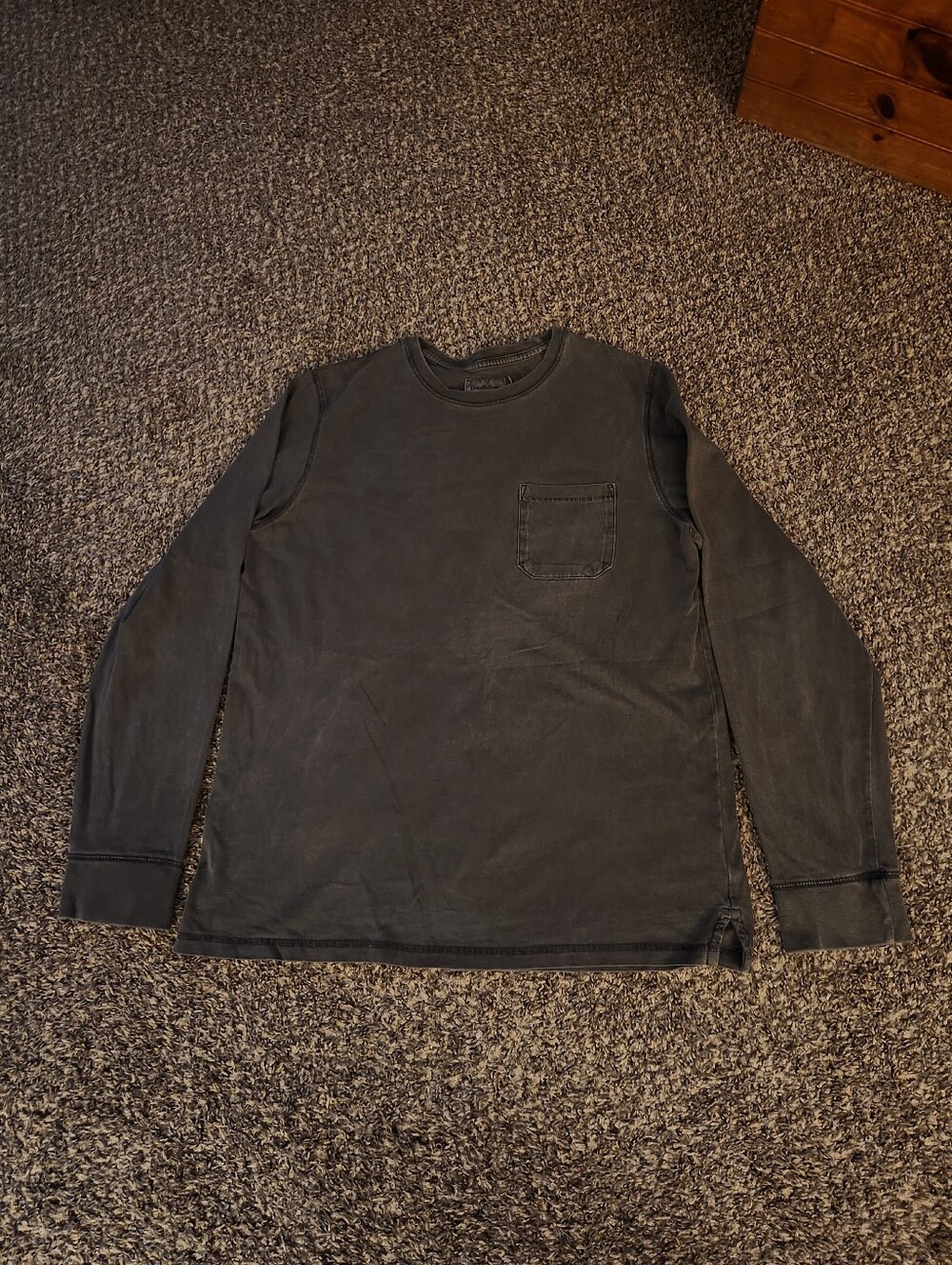 Goodfellow & Co Vintage Style Distressed Long Sleeve Pocket T-Shirt Gray Medium